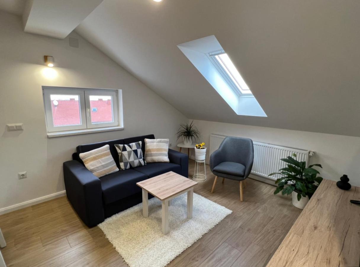 Apartmani Nova Karlovac Εξωτερικό φωτογραφία