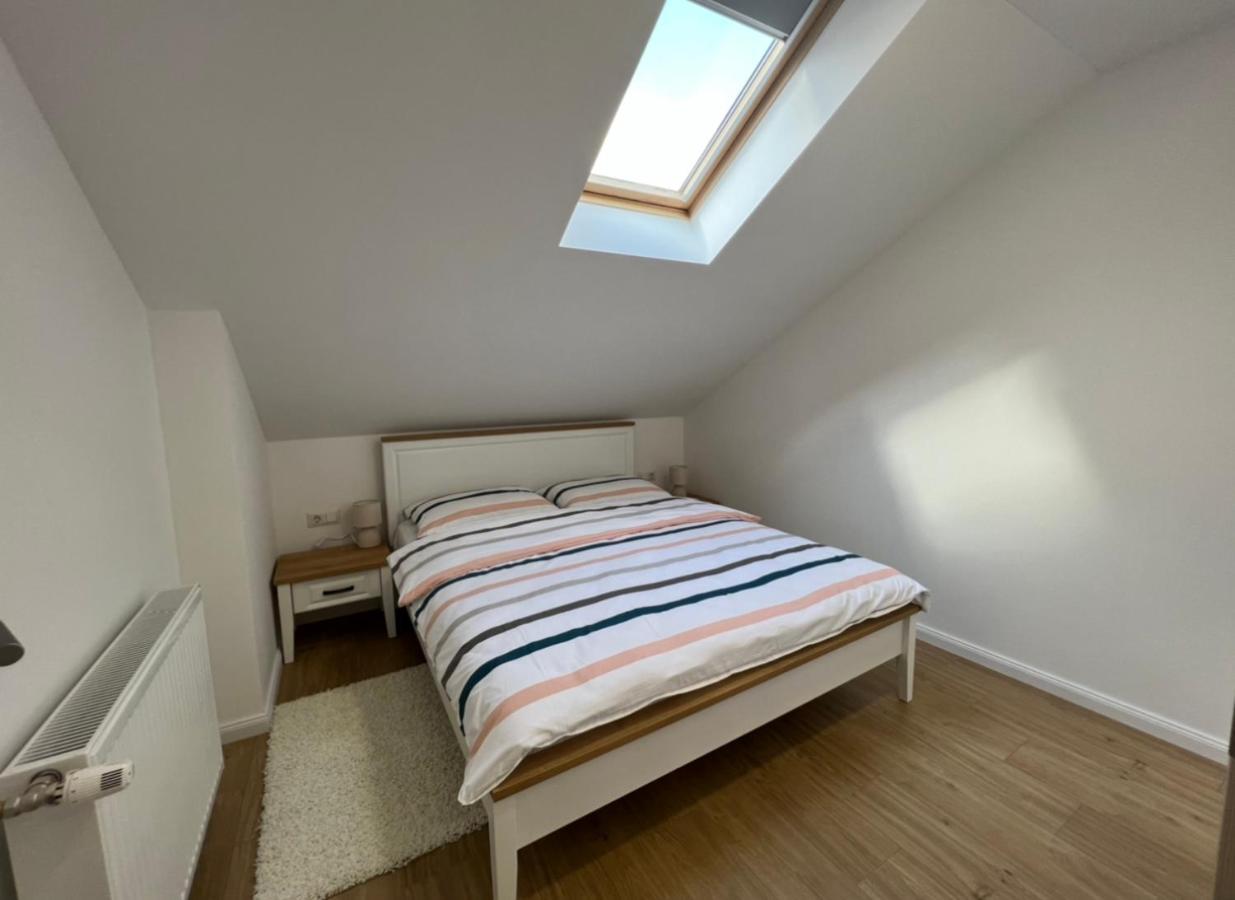 Apartmani Nova Karlovac Εξωτερικό φωτογραφία
