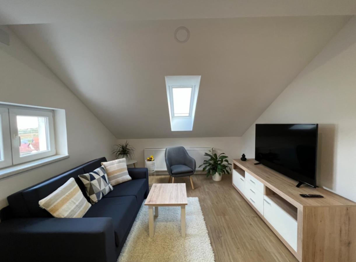 Apartmani Nova Karlovac Εξωτερικό φωτογραφία