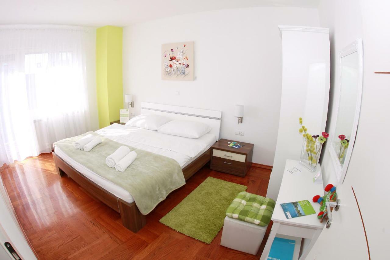 Apartmani Nova Karlovac Εξωτερικό φωτογραφία