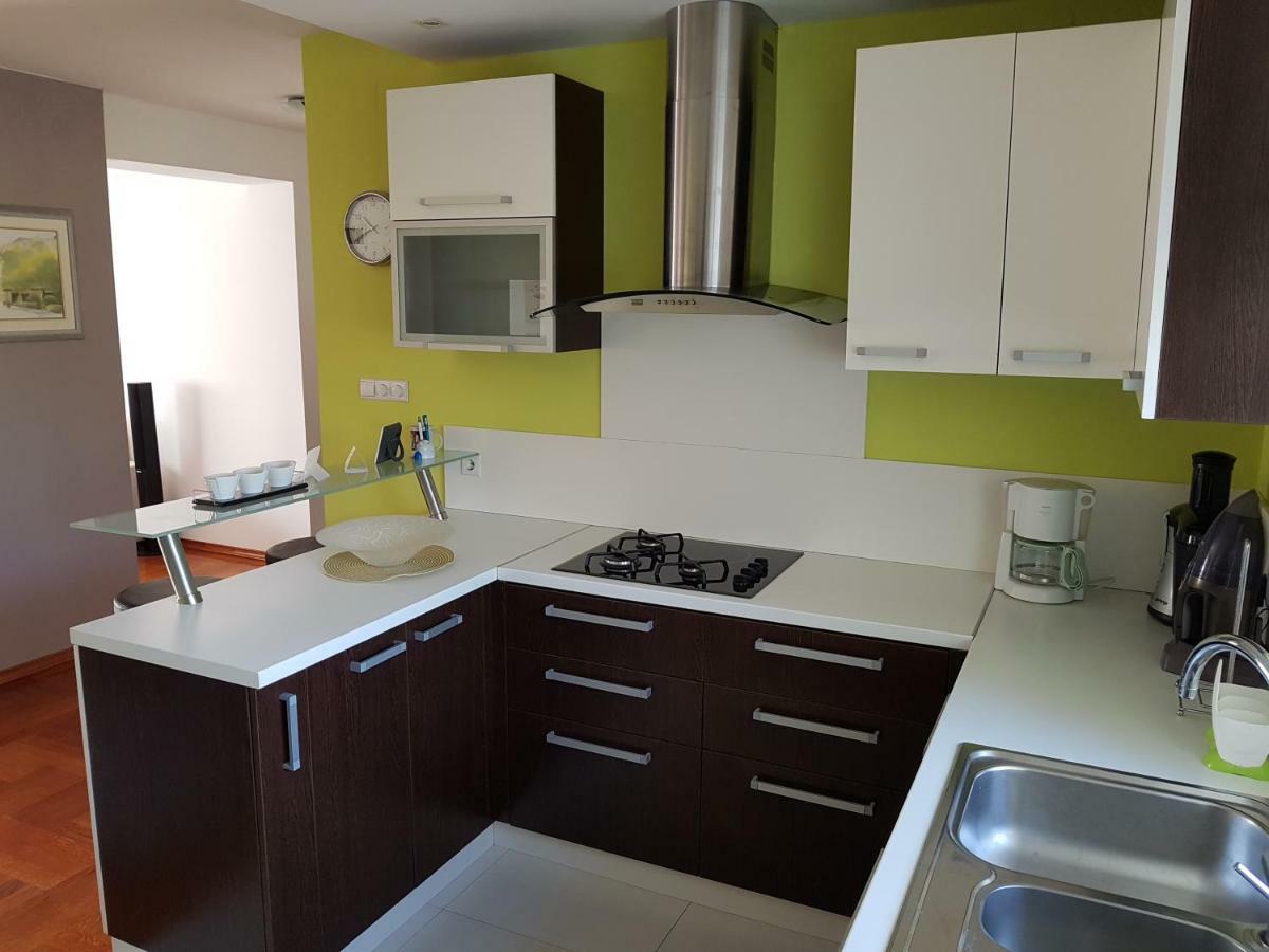 Apartmani Nova Karlovac Εξωτερικό φωτογραφία