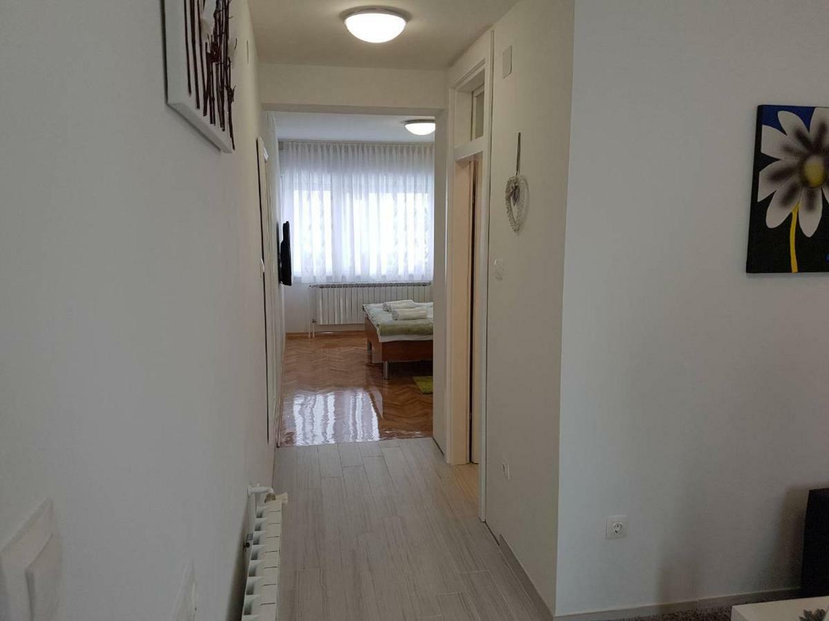 Apartmani Nova Karlovac Εξωτερικό φωτογραφία